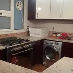 شقه مفروشه للايجار كمبوند أبراج الخليج