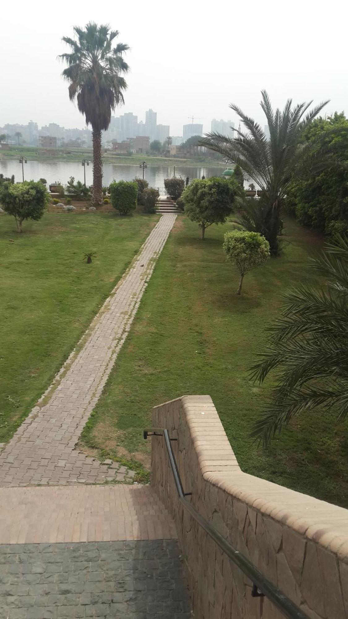 Apartment شقه مفروشه للايجار كمبوند أبراج الخليج Cairo
